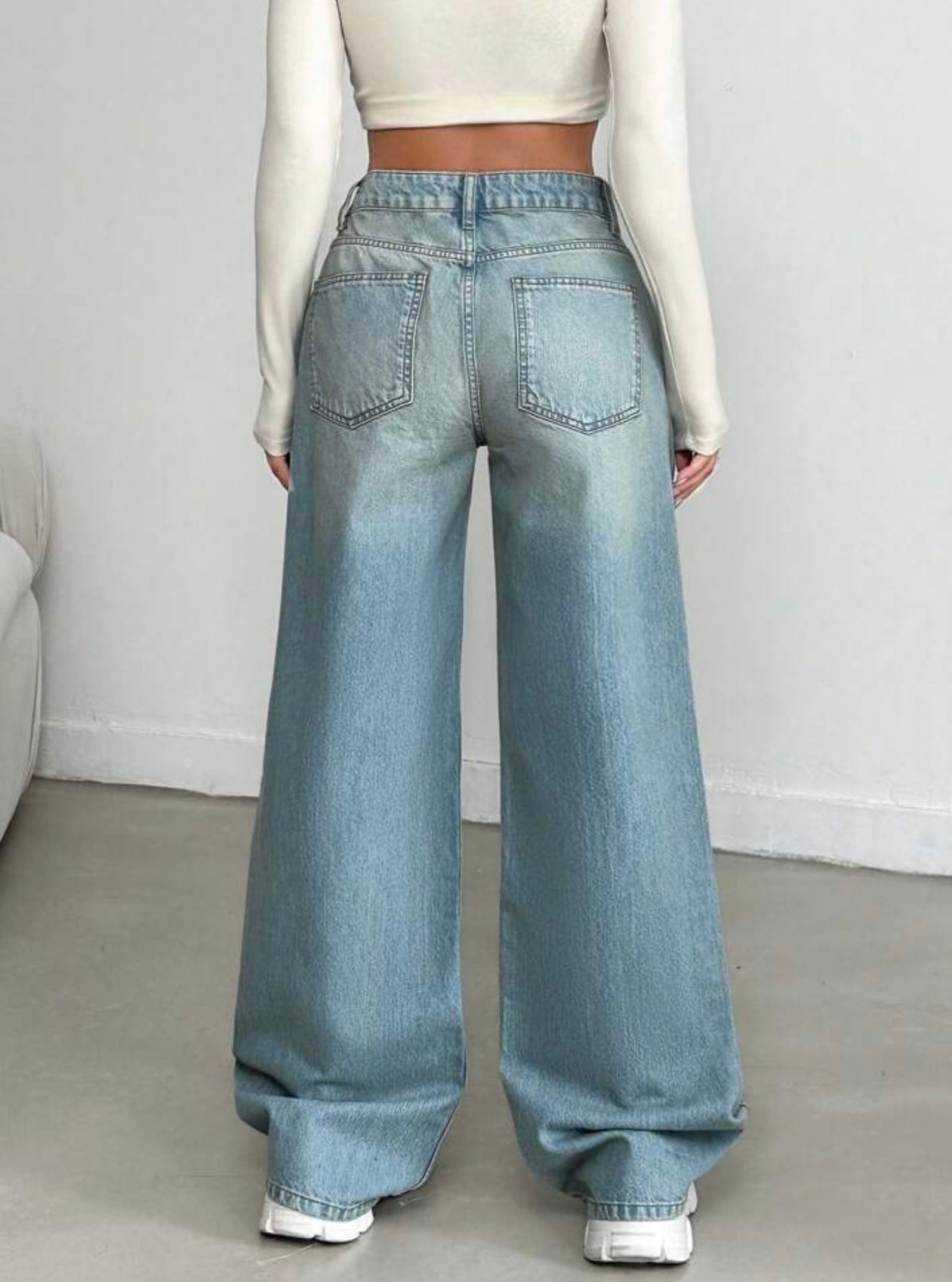 Lily's Chic Sweep Jeans