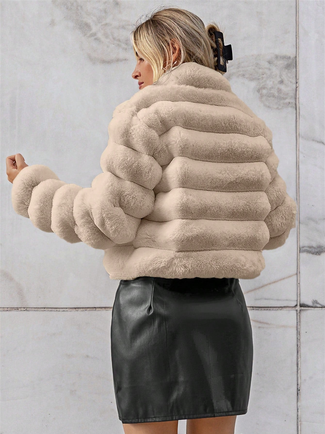 SHEIN Privé Solid Open Front Crop Fuzzy Coat